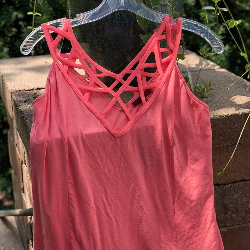 Buckle Red BKE NWT Shirt